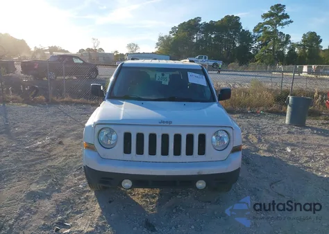 2015 Jeep Patriot Sport z USA, uszkodzony, nr VIN 1C4NJPBA4FD388465